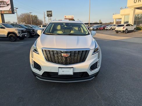 Used 2023 Cadillac XT5 Premium Luxury image 2