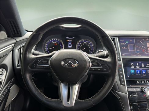 Used 2018 INFINITI Q60 3.0t Luxe w/ Sensory Package 3.0T Luxe AWD/4WD image 11