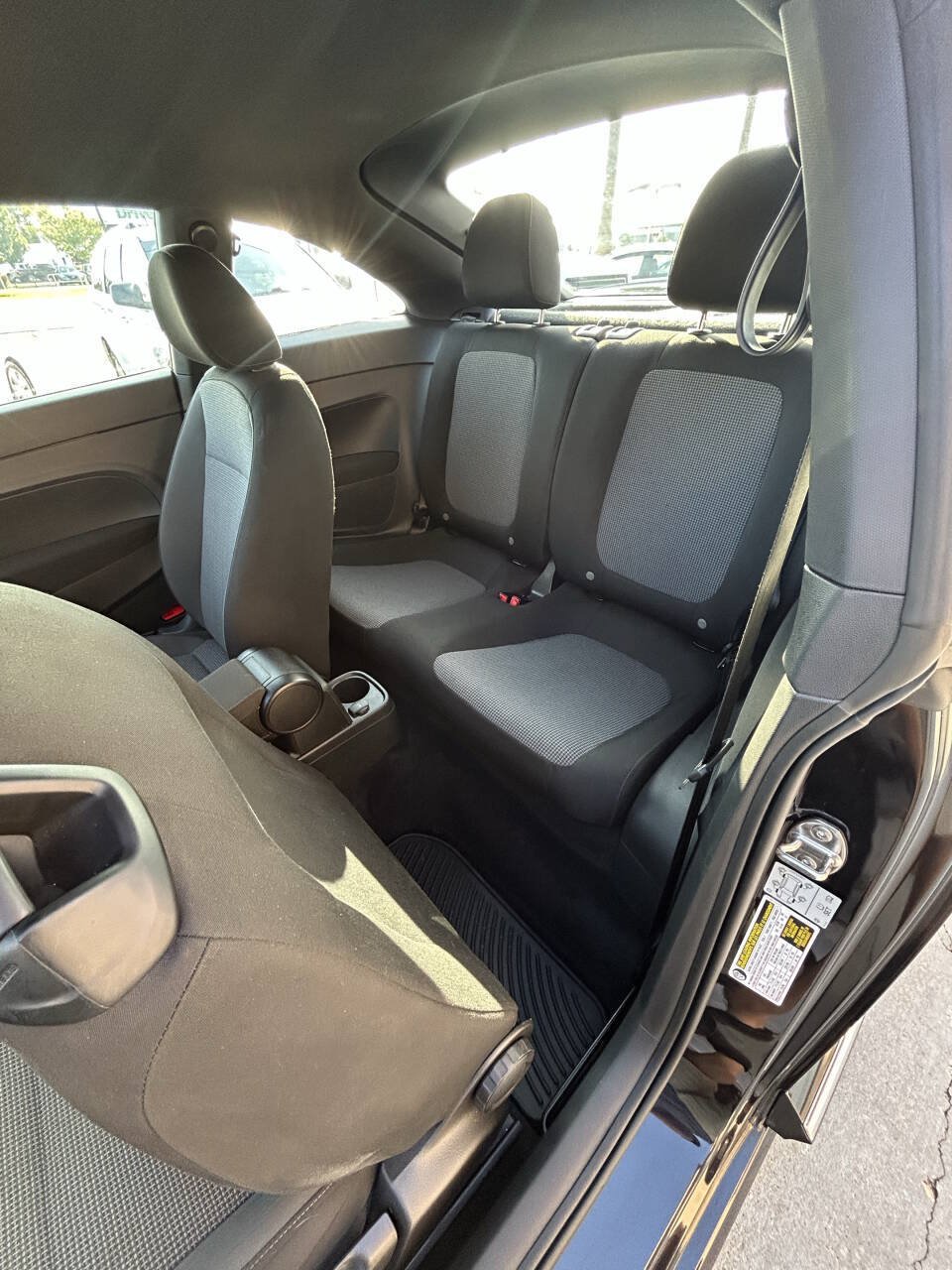 Used 2019 Volkswagen Beetle 2.0T S FWD image 14