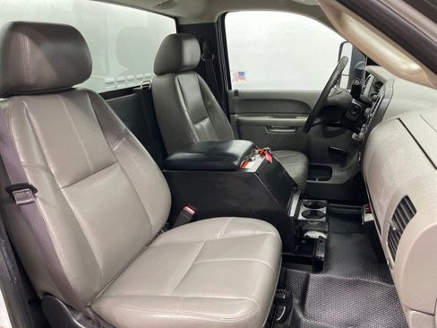 Used 2014 Chevrolet Silverado 3500 W/T image 31
