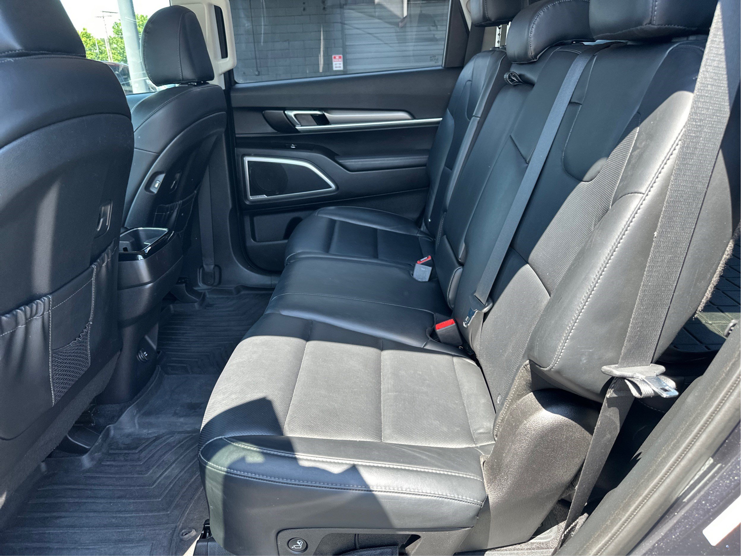 Used 2020 Kia Telluride LX AWD/4WD image 10