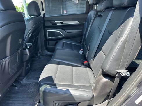 Used 2020 Kia Telluride LX AWD/4WD image 10