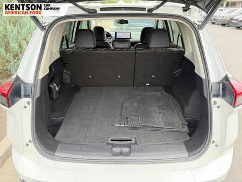 Used 2026 Nissan Rogue SL AWD/4WD image 26