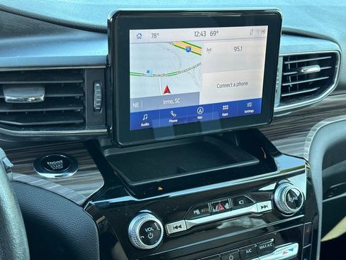 Used 2023 Ford Explorer Limited w/ Equipment Group 301A image 32