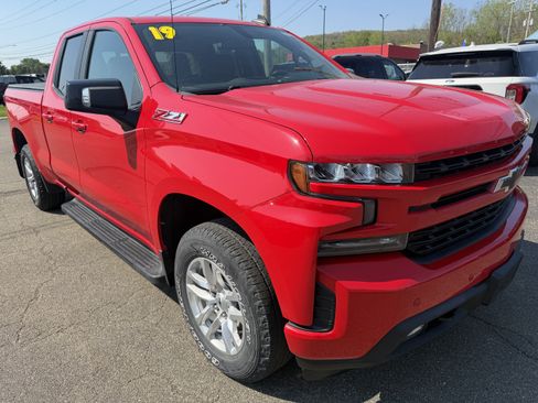 Used 2019 Chevrolet Silverado 1500 RST AWD/4WD image 1