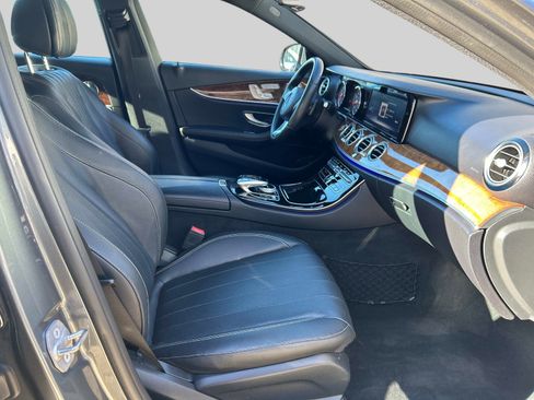 Used 2017 Mercedes-Benz E 300 4MATIC image 16