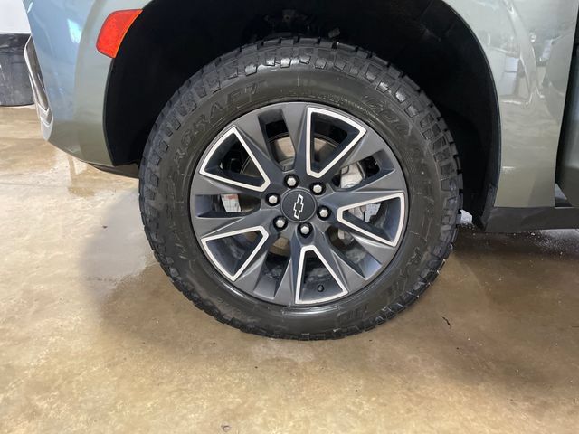 Used 2024 Chevrolet Tahoe Z71 AWD/4WD image 29
