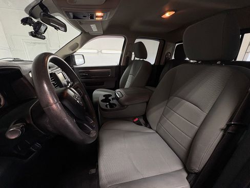 Used 2018 RAM 1500 Classic SLT image 21