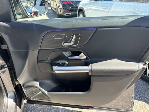 Used 2025 Mercedes-Benz GLA 250 image 13