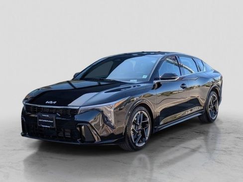 Used 2025 Kia K4 GT-Line w/ GT-Line Premium Package FWD image 2