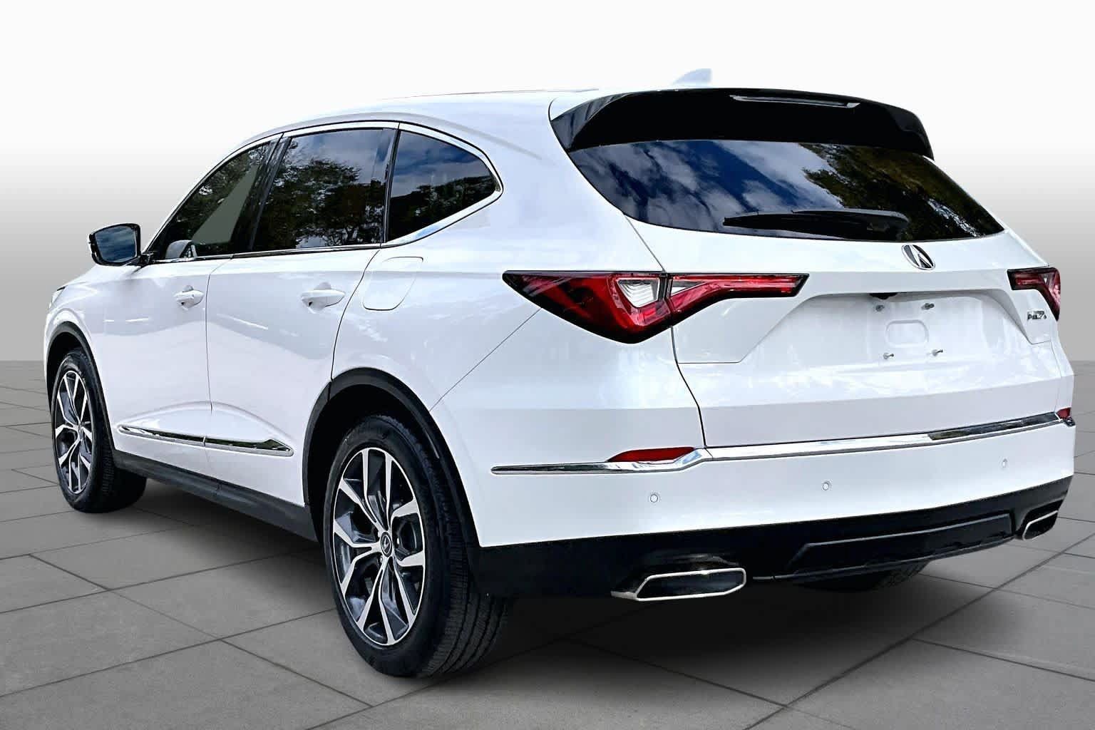 Used 2023 Acura MDX w/ Technology Package FWD image 11