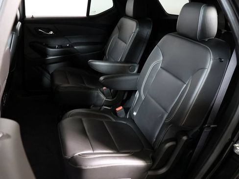 Used 2023 Chevrolet Traverse LT w/ LT Premium Package FWD image 14
