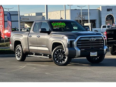 Used 2023 Toyota Tundra Limited image 2