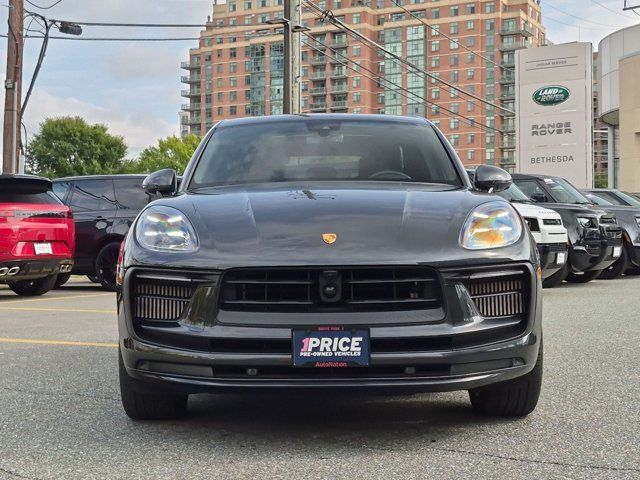 Used 2023 Porsche Macan S AWD/4WD image 2