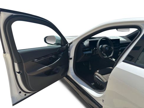 New 2026 BMW 550e xDrive 550e xDrive image 19