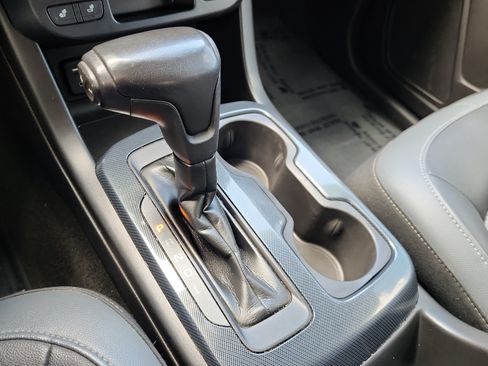 Used 2018 Chevrolet Colorado Z71 AWD/4WD image 11