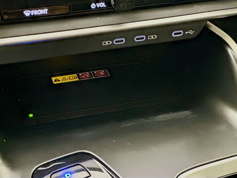 Used 2024 Lexus RZ 450e Premium w/ Accessory Package (Z1) image 21