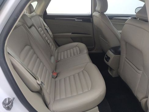 Used 2019 Ford Fusion SEL image 19