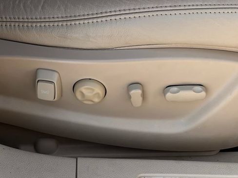 Used 2011 Cadillac DTS Premium w/ Driver Awareness Package image 26