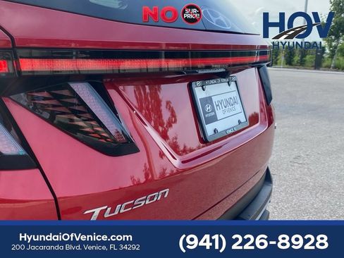 Certified 2023 Hyundai Tucson SEL w/ Convenience Package AWD/4WD image 16