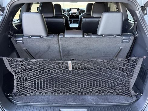 Used 2025 Toyota Highlander XSE image 41