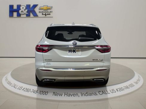 Used 2018 Buick Enclave Premium w/ Experience Buick Package AWD/4WD image 5