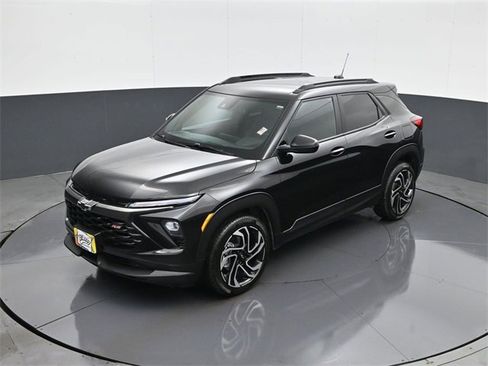 Certified 2025 Chevrolet TrailBlazer RS w/ Driver Confidence Package image 13