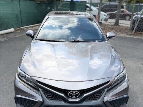 Used 2021 Toyota Camry SE w/ Convenience Package image 16