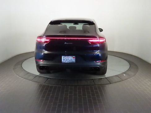 Certified 2023 Porsche Cayenne Platinum Edition AWD/4WD image 6