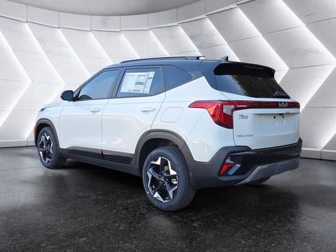 New 2026 Kia Seltos S FWD image 3