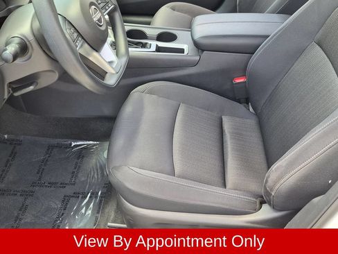 Used 2025 Nissan Altima 2.5 SV FWD image 24