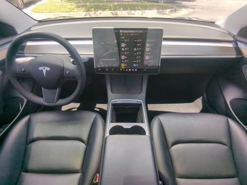 Used 2021 Tesla Model 3 Standard Range Plus RWD image 15
