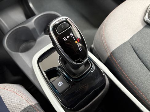 Used 2020 Chevrolet Bolt LT image 19