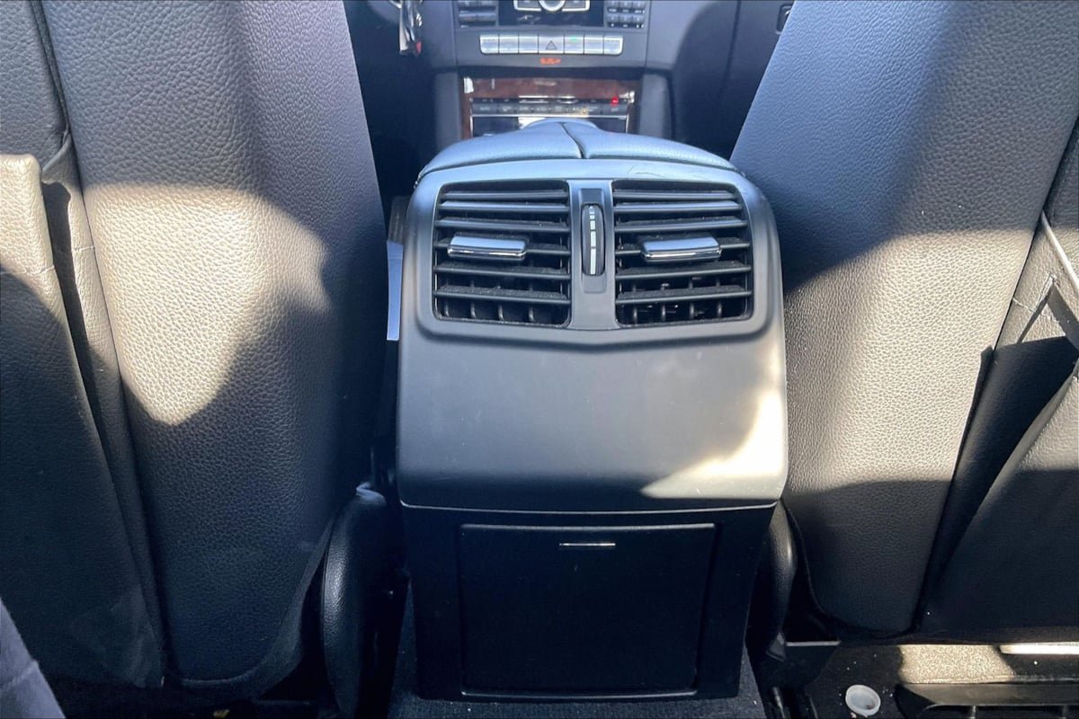 Used 2014 Mercedes-Benz E 350 Sedan image 31