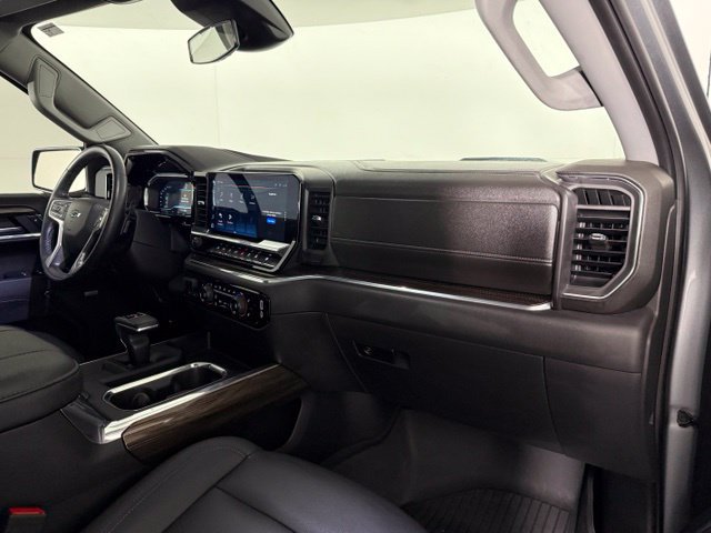 Used 2023 Chevrolet Silverado 1500 LT Trail Boss w/ Convenience Package II AWD/4WD image 14