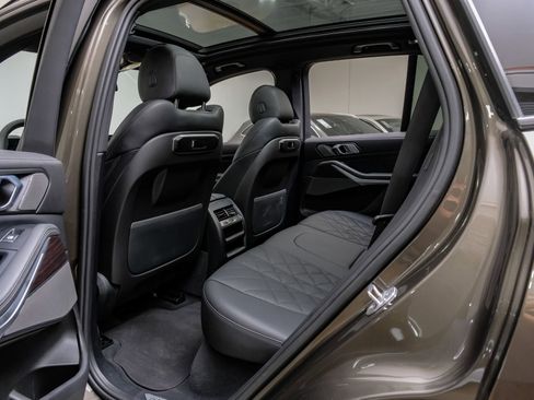 Used 2024 BMW X5 sDrive40i w/ M Sport Package image 42