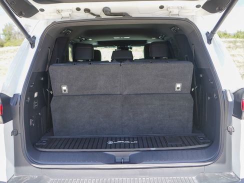 Used 2023 Lexus LX 600 F Sport w/ Accessory Package (Z1) image 28