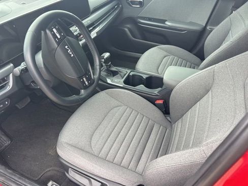Used 2025 Kia K4 EX FWD image 24
