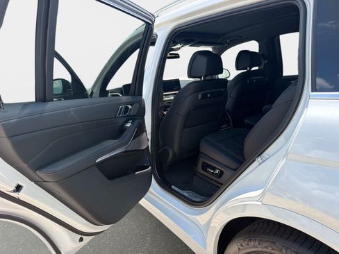 New 2027 BMW X7 xDrive40i AWD/4WD image 13