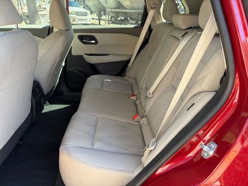 Used 2025 Nissan Rogue SV image 33