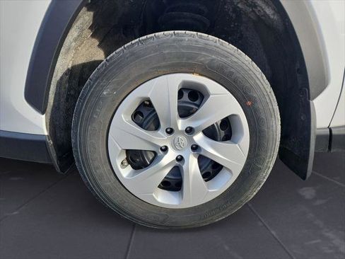 Certified 2023 Toyota RAV4 LE image 14