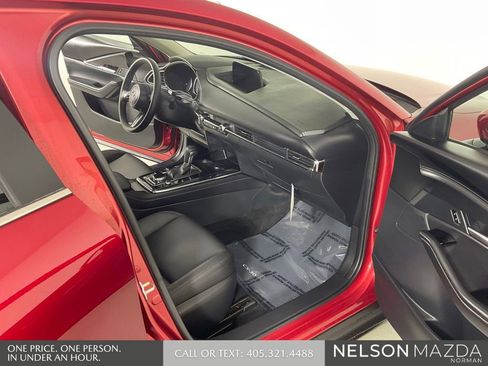 Used 2025 MAZDA CX-30 AWD 2.5 S w/ Preferred Package image 15