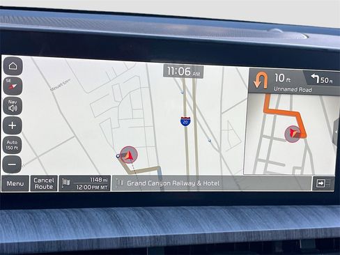 Used 2023 Kia Telluride EX w/ EX Captain's Chair Package image 13