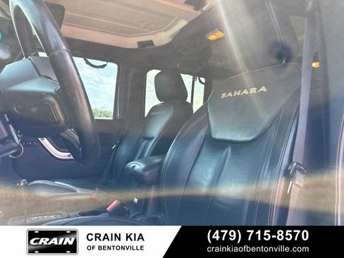 Used 2014 Jeep Wrangler Unlimited Sahara w/ Connectivity Group AWD/4WD image 21