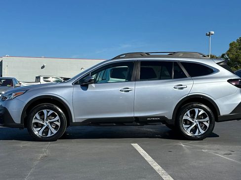 Used 2022 Subaru Outback Limited image 9