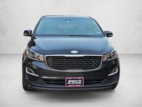 Used 2020 Kia Sedona EX FWD image 2