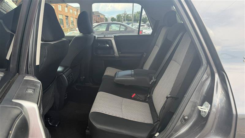 Used 2015 Toyota 4Runner SR5 AWD/4WD image 14