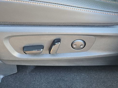 New 2025 Nissan Pathfinder Rock Creek image 13