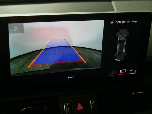 Used 2023 Audi Q5 2.0T Premium w/ Convenience Package image 33