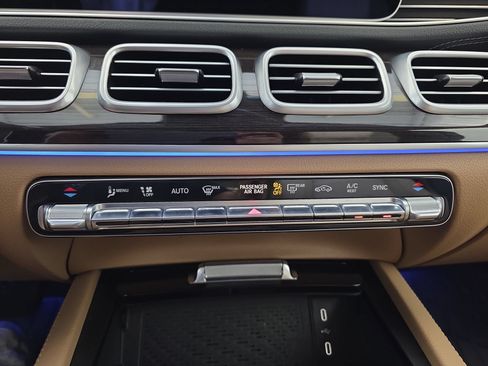 Certified 2024 Mercedes-Benz GLS 450 4MATIC image 24
